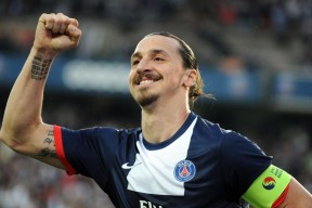 中超新赛季揭幕战 海港3比2逆转国安 尽显“中超国家德比”火药味